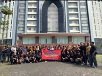 Employee Class Program MM UNKRIS Jakarta Nomor 8